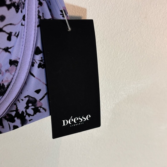 DEESSE Sz 46B Bra Plunge Padded Underwire Lace Trimmed Adjustable NEW WITH TAG - Picture 3 of 9